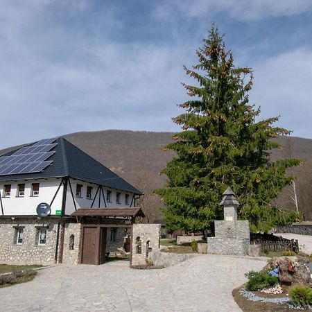 Holiday Park Hajducka Cesma Dubovsko Buitenkant foto
