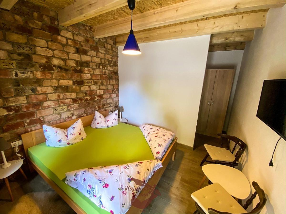 Holiday Park Hajducka Cesma Dubovsko Buitenkant foto